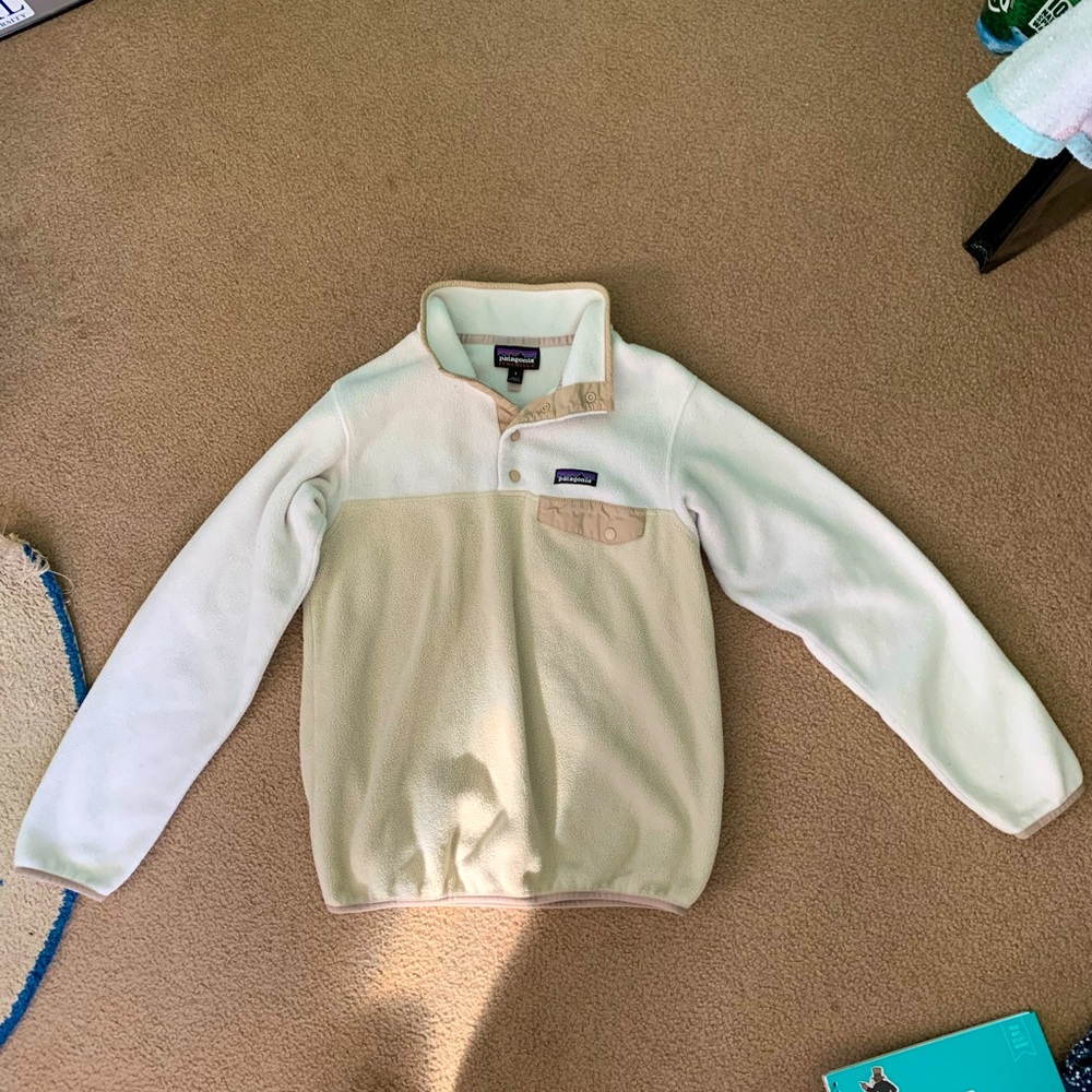 Patagonia Synchilla in White/Cream/Beige